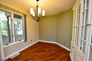 7 Pine Hollow Ct, Jefferson Township, NJ 07438 - Photo 6