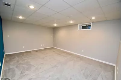 7 Pine Hollow Ct, Jefferson Township, NJ 07438 - Photo 16