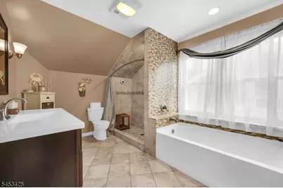 1245 Oakland Ave, Union Township, NJ 07083 - Photo 14