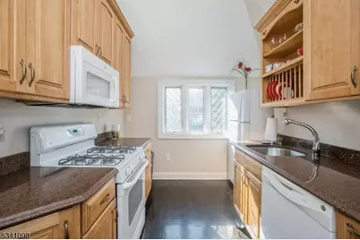88 W Main St, Mendham, NJ 07945 - Photo 28