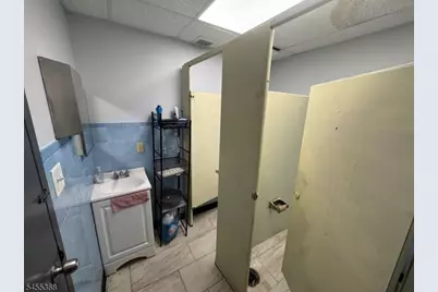 715 Somerset St, Unit 202, Franklin Township, NJ 08873 - Photo 12