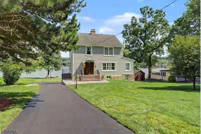 21 Musconetcong Ave, Stanhope, NJ 07874 - Photo 12