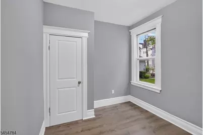 529 S Clinton St, East Orange, NJ 07018 - Photo 18