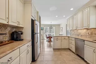 7 Dorset Cir, Caldwell, NJ 07006 - Photo 14