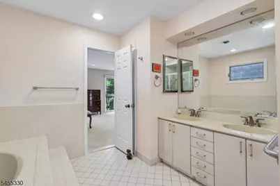 7 Dorset Cir, Caldwell, NJ 07006 - Photo 28