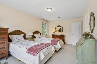 7 Dorset Cir, Caldwell, NJ 07006 - Photo 32