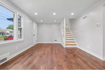 529 Richfield Avenue, Kenilworth, NJ 07033 - Photo 4