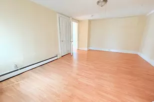 136 Main St, Flemington, NJ 08822 - Photo 2