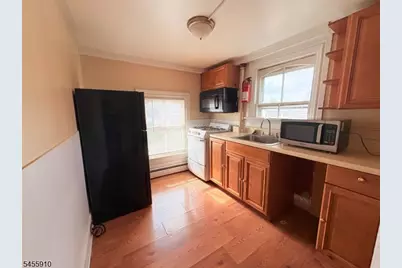 136 Main St #5, Flemington, NJ 08822 - Photo 4