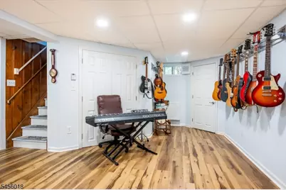 321 Terhune Ave, Passaic, NJ 07055 - Photo 22