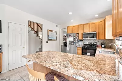 133 Charles St, Franklin Township, NJ 08873 - Photo 12