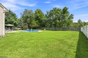 133 Charles St, Franklin Township, NJ 08873 - Photo 32
