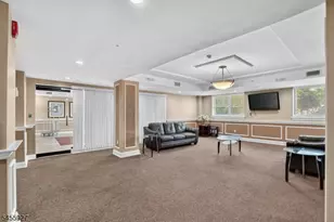 60 Parkway Dr, East Orange, NJ 07017 - Photo 14