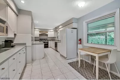 31 Sheffield Rd, Summit, NJ 07901 - Photo 6