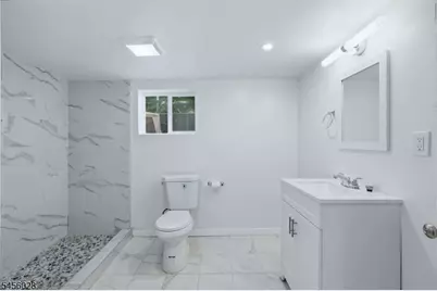 66 Halstead St, Newark, NJ 07106 - Photo 10