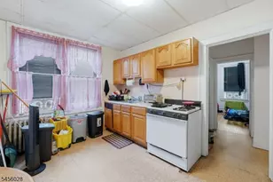 66 Halstead St, Newark, NJ 07106 - Photo 18