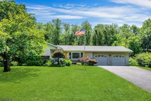 6 Jackson Valley Rd, Washington Township, NJ 07882 - Photo 2