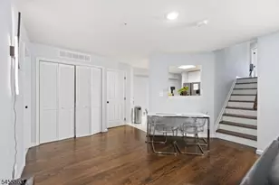 202 Rhoads Dr, Montgomery Township, NJ 08502 - Photo 4
