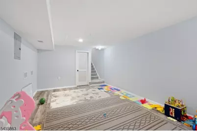 202 Rhoads Dr, Montgomery Township, NJ 08502 - Photo 16