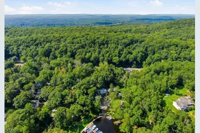 14 Cabin Spring Trl, Byram Township, NJ 07821 - Photo 32