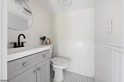 14 Cabin Spring Trl, Byram Township, NJ 07821 - Photo 16