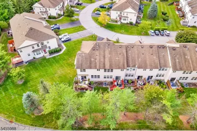 40 Indian Field Dr, Hardyston Township, NJ 07419 - Photo 8