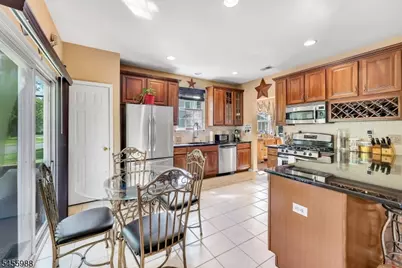 40 Indian Field Dr, Hardyston Township, NJ 07419 - Photo 20