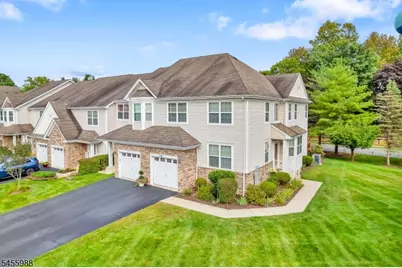 40 Indian Field Dr, Hardyston Township, NJ 07419 - Photo 2