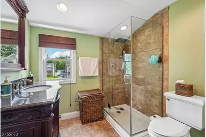 122 Maplewood Ave, Wayne, NJ 07470 - Photo 20