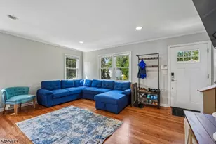 122 Maplewood Ave, Wayne, NJ 07470 - Photo 4