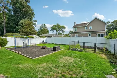 122 Maplewood Ave, Wayne, NJ 07470 - Photo 30