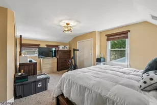 122 Maplewood Ave, Wayne, NJ 07470 - Photo 18