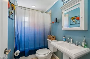 122 Maplewood Ave, Wayne, NJ 07470 - Photo 16