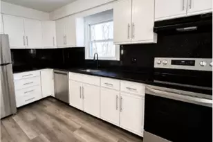 59 Pier Ln, Fairfield, NJ 07004 - Photo 6