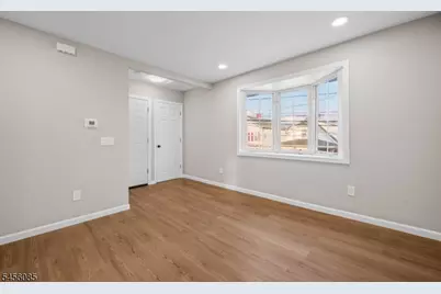 26 Major St, Clifton, NJ 07013 - Photo 2