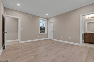 268 Berger St, Franklin Township, NJ 08873 - Photo 4