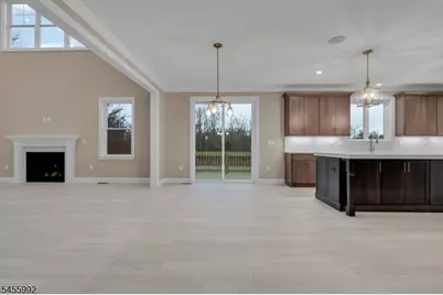 270 Berger St, Franklin Township, NJ 08873 - Photo 4