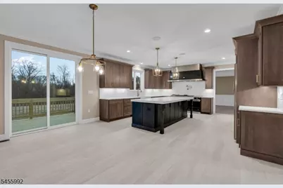 270 Berger St, Franklin Township, NJ 08873 - Photo 6