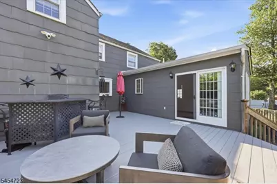 178 Walnut St, Livingston, NJ 07039 - Photo 30
