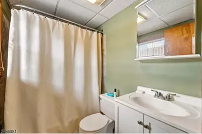 56 Hillcrest Ave, Woodland Park, NJ 07424 - Photo 36