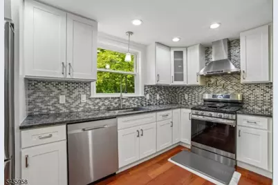 47 W Lawn Rd, Livingston, NJ 07039 - Photo 14