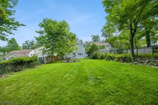 47 W Lawn Rd, Livingston, NJ 07039 - Photo 36