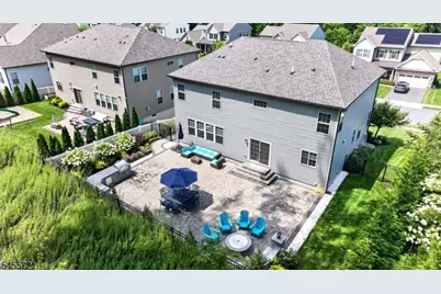 22 Hilltop Dr, North Caldwell, NJ 07006 - Photo 2