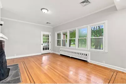 133 Warrenville Rd, Green Brook Township, NJ 08812 - Photo 4