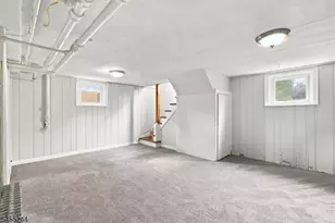 133 Warrenville Rd, Green Brook Township, NJ 08812 - Photo 16