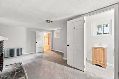 133 Warrenville Rd, Green Brook Township, NJ 08812 - Photo 20