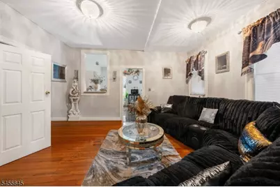 305 Summit Ave, Jersey City, NJ 07306 - Photo 10