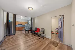 305 Summit Ave, Jersey City, NJ 07306 - Photo 14