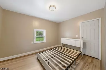 305 Summit Ave, Jersey City, NJ 07306 - Photo 16