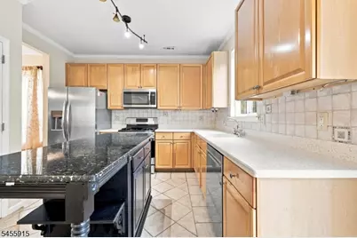211 Winding Hill Dr, Mount Olive, NJ 07840 - Photo 10
